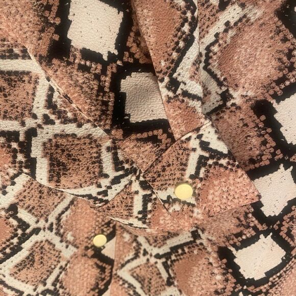 Jones New York Pastel Snake Pattern Button Down High Low Blouse - Picture 10 of 13